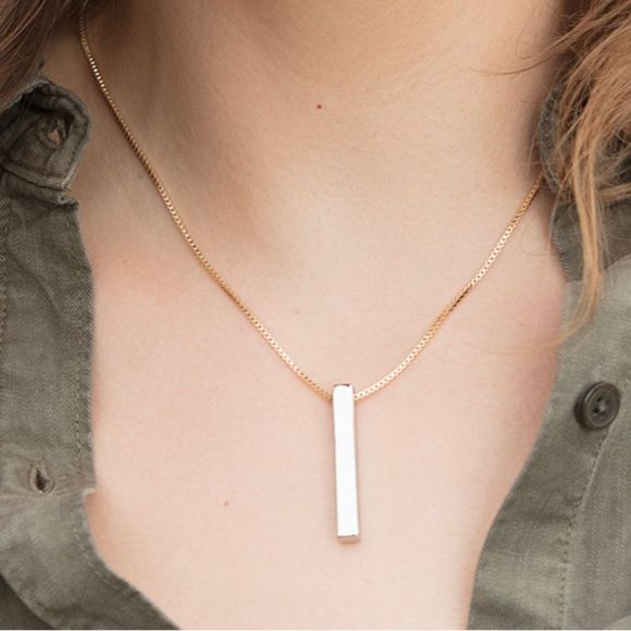 NWT 👄 SLEEK ARROW TRENDY BAR NECKLACE GOLD CHAIN AND SILVER BAR SUPER SEXY - Picture 6 of 11